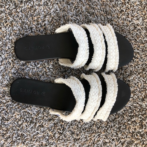 RETIRED ROTHY SANDALS! - Picture 3 of 8